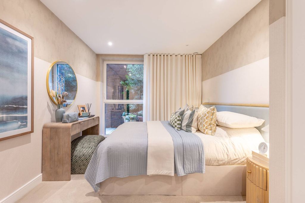 Property photo 2 of 30