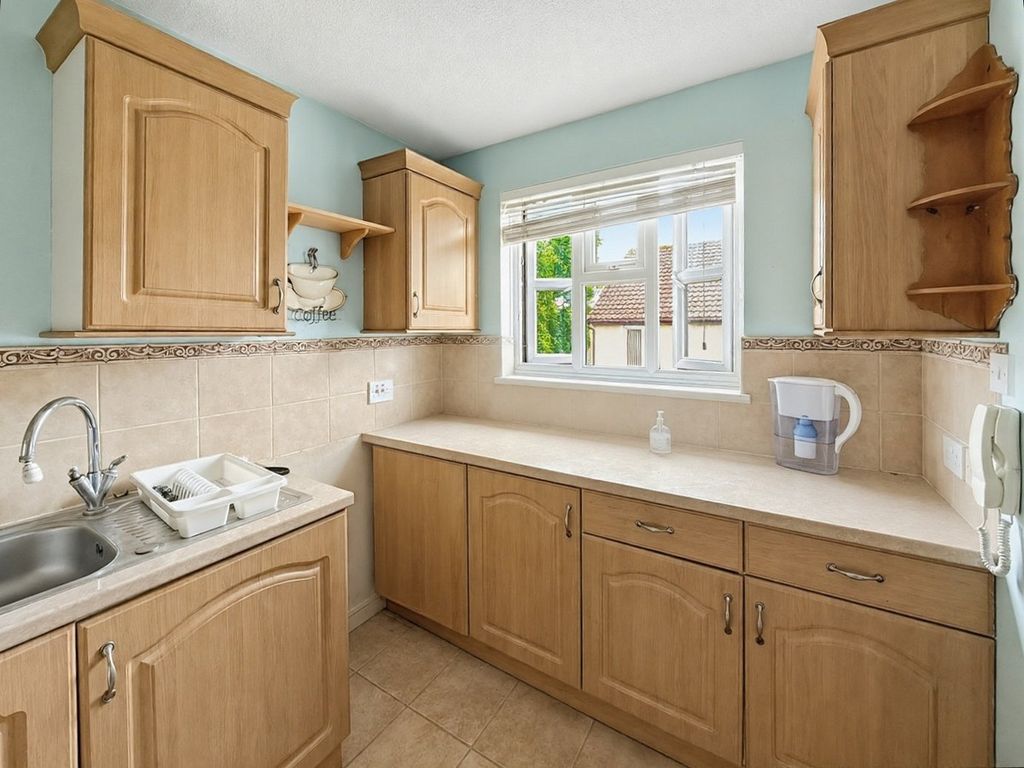 Property photo 2 of 14