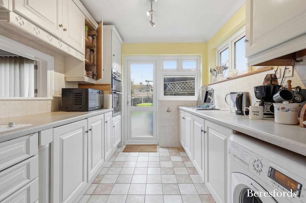 Property photo 2 of 16 Picture No. 15