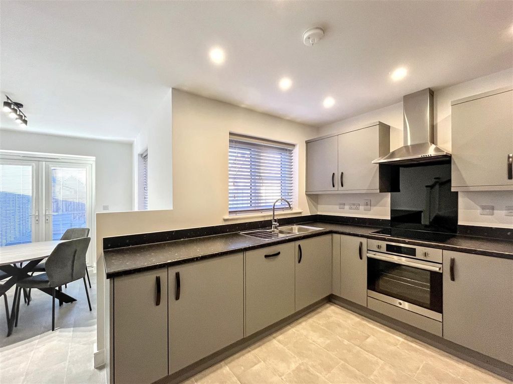 Property photo 2 of 13 Img_3951.Jpg