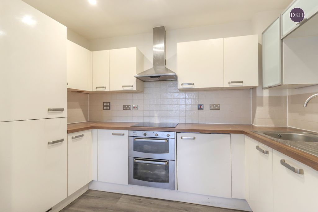 Property photo 2 of 11 Picture No. 02