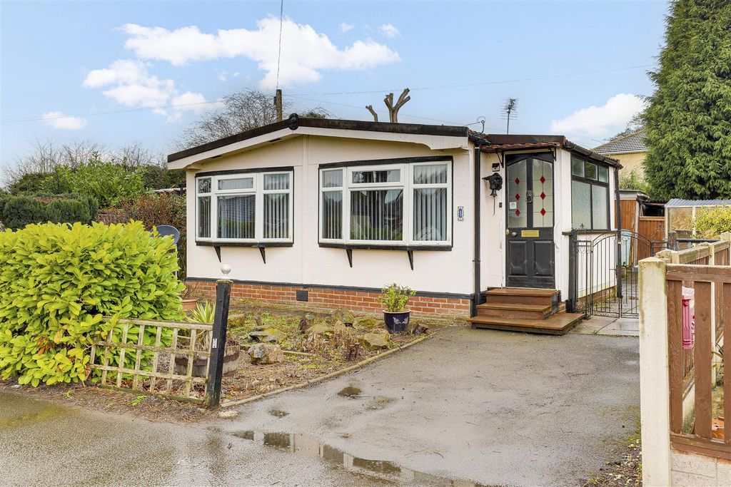 Property photo 1 of 10 9285.Jpg
