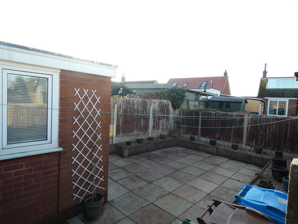 Property photo 2 of 11 Terrace / Patio