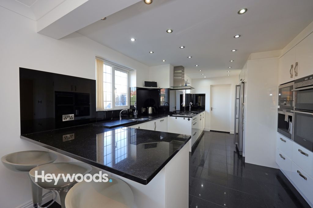 Property photo 2 of 38 0F1A8372