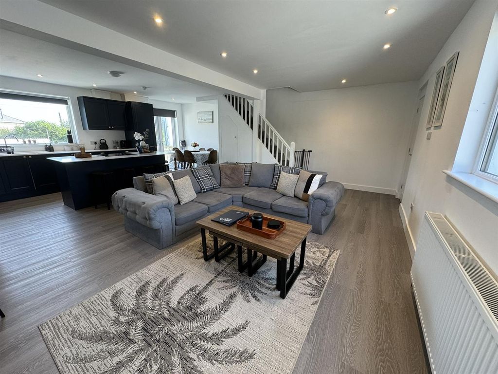 Property photo 3 of 16 Img_4585.Jpeg