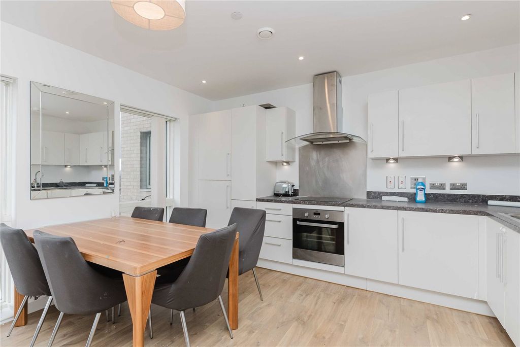 Property photo 3 of 25 Picture No. 27