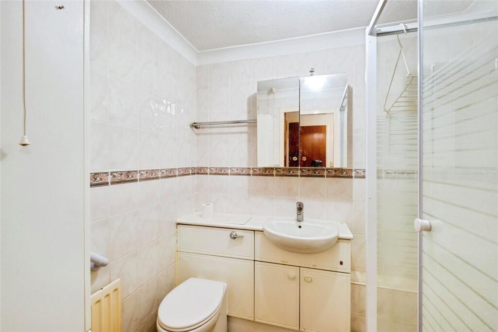 Property photo 2 of 10 Shower Room