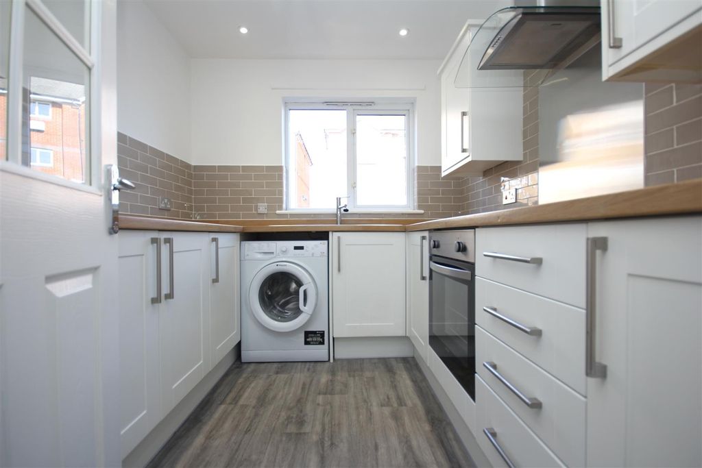 Property photo 2 of 7 Img_5050.Jpg