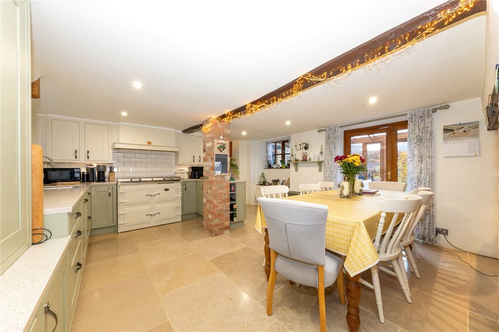 Property photo 3 of 38 Kitchen Diner