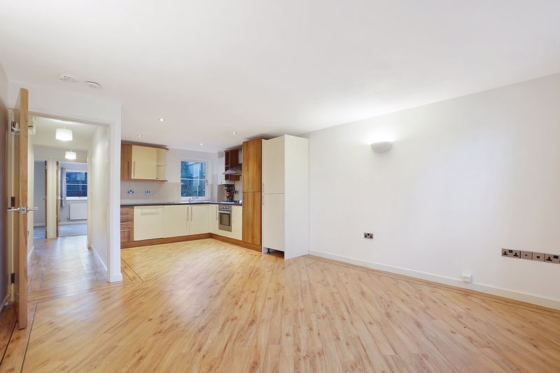 Property photo 1 of 8 Lounge Kitchen