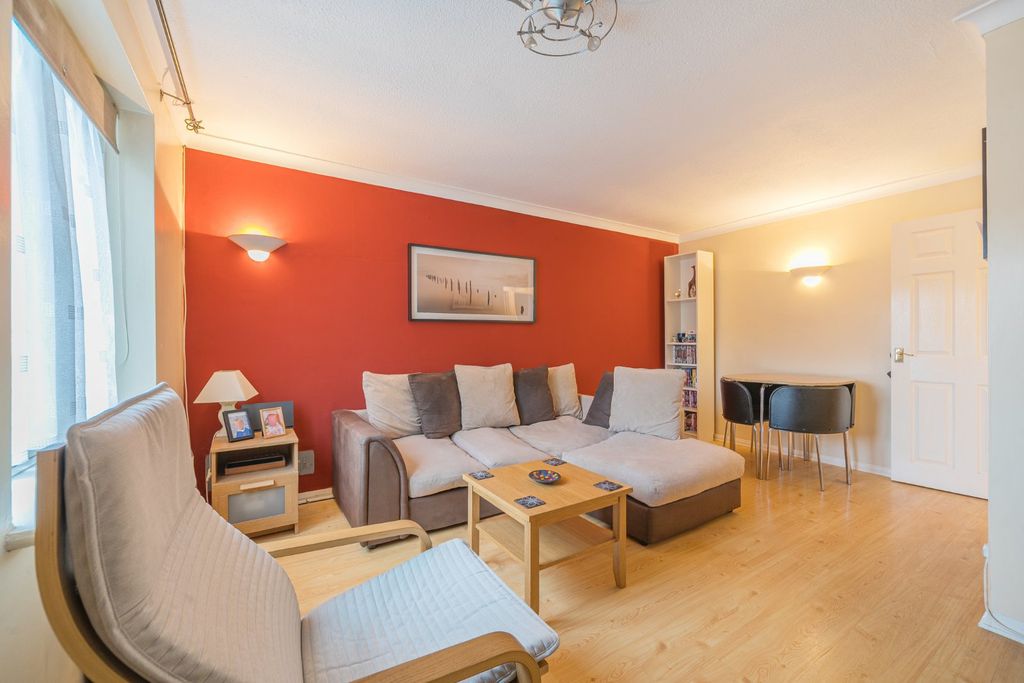 Property photo 3 of 18 Picture No. 10