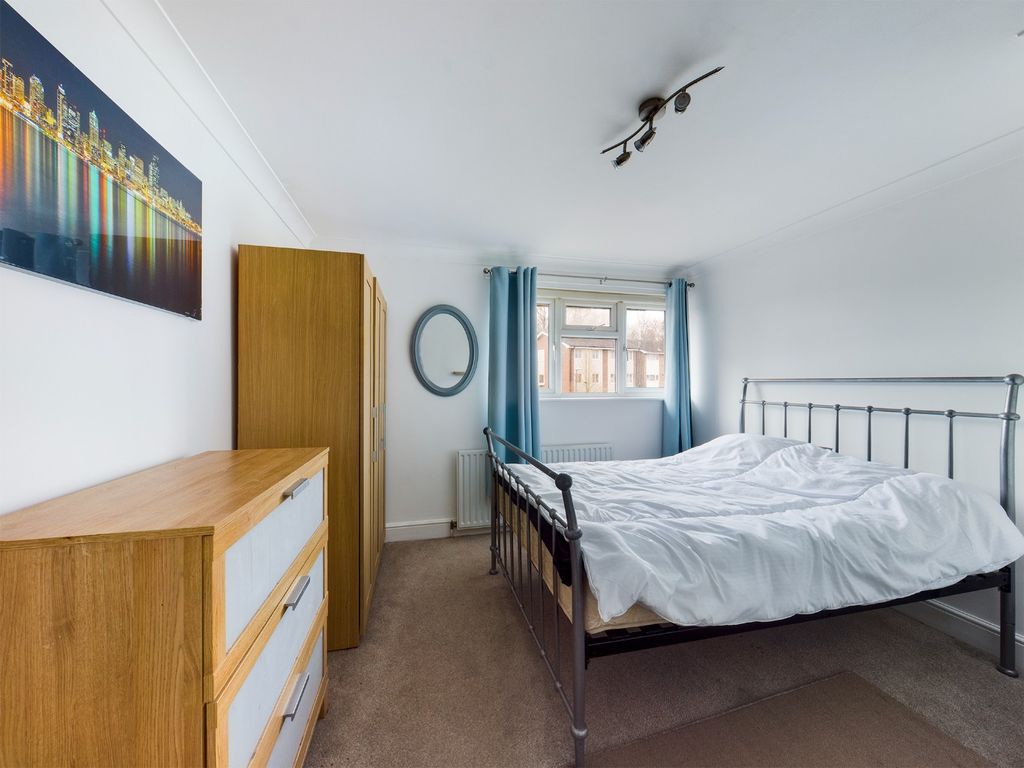 Property photo 1 of 6 1174730