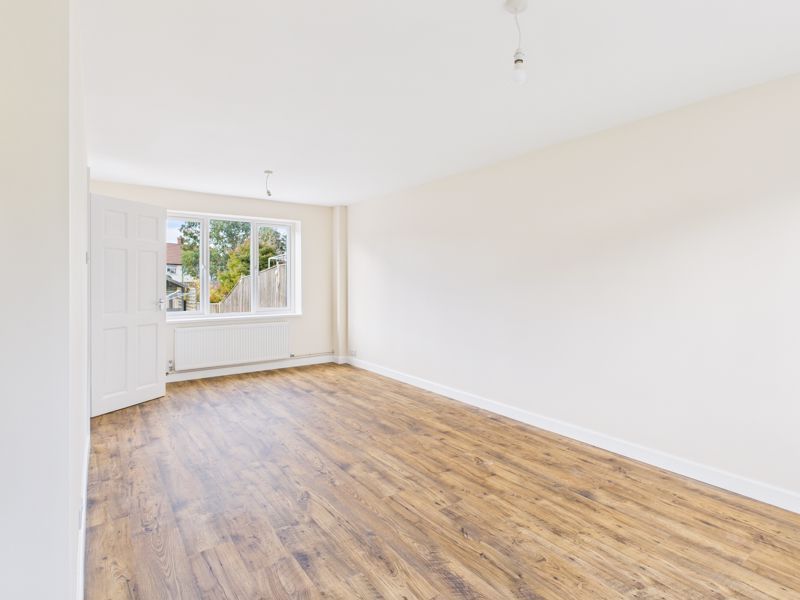 Property photo 3 of 17 Photo 20