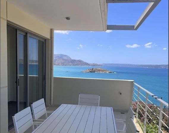 Property photo 1 of 21 Semi-Detached House In Chania