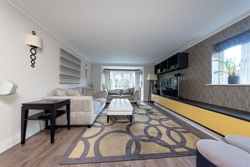 Property photo 2 of 13 Stylish Sitting Room