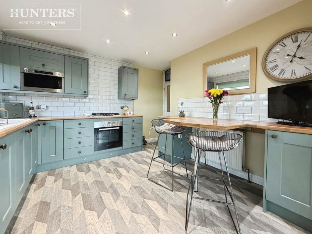 Property photo 2 of 30 Pbox-Img.Jpg