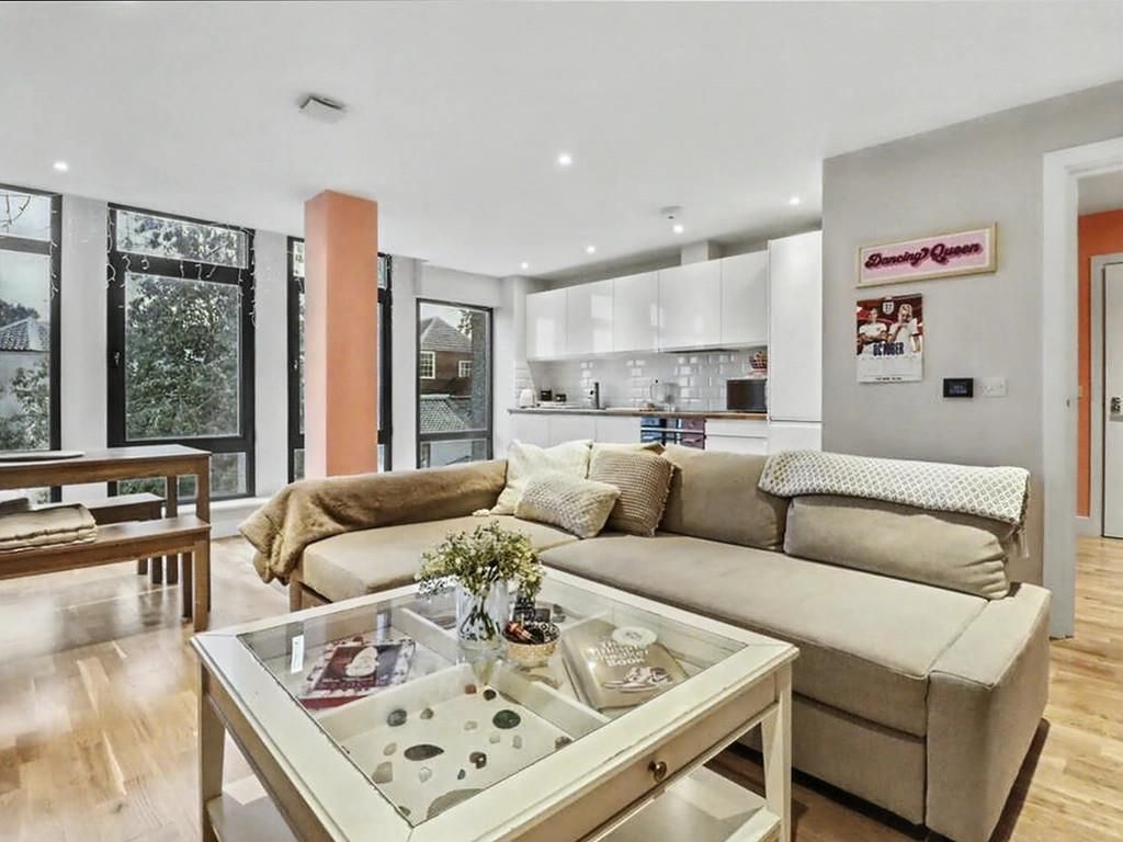 Property photo 2 of 11 Open Plan Living