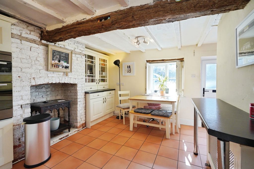 Property photo 3 of 12 Photo