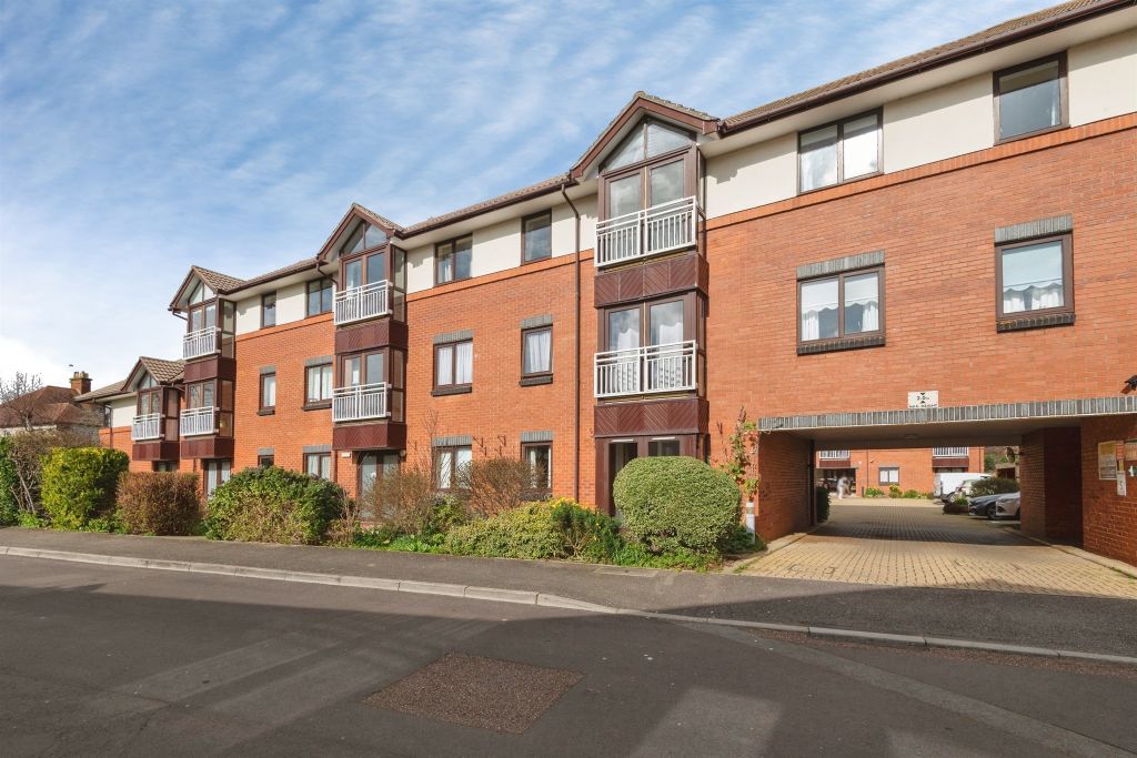 Property photo 3 of 15