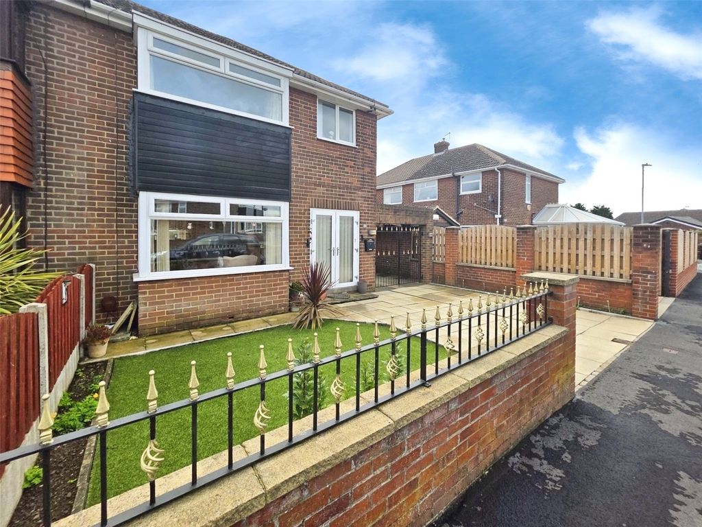 Property photo 2 of 26 Picture No. 69