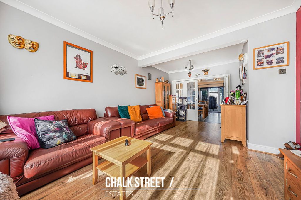 Property photo 1 of 33