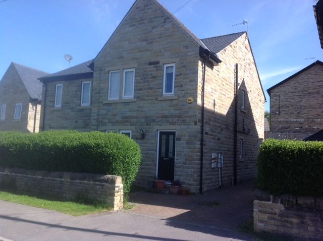 Property photo 1 of 8 Frontage