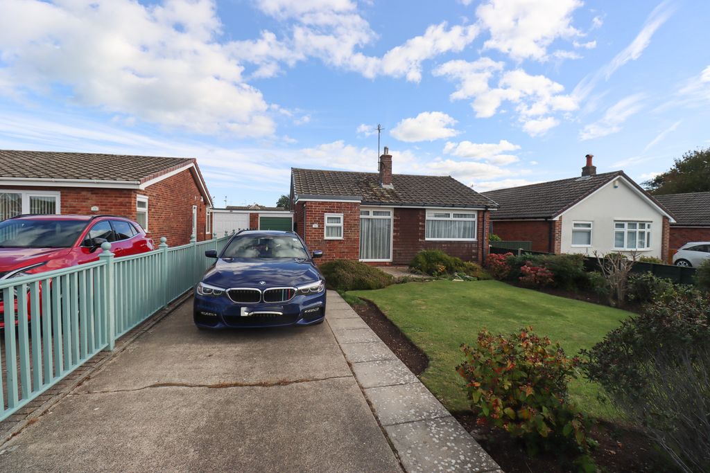 Property photo 1 of 21