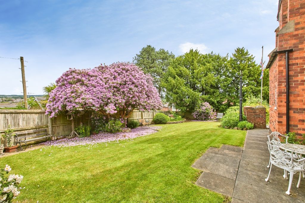 Property photo 3 of 34