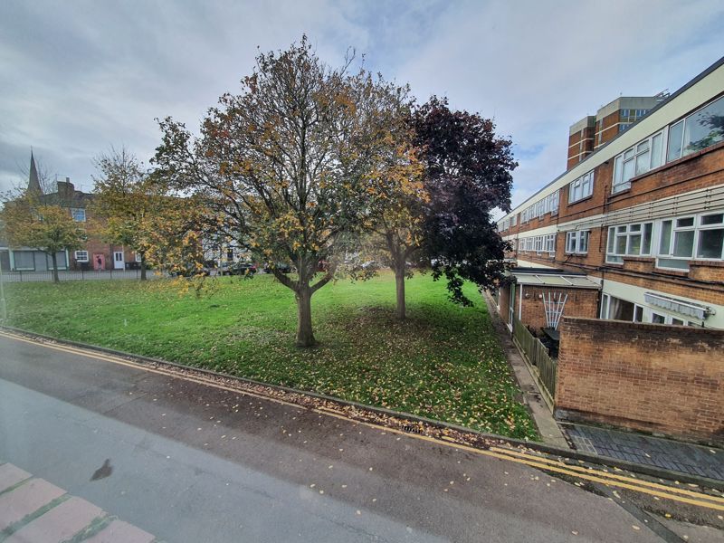 Property photo 1 of 6 External