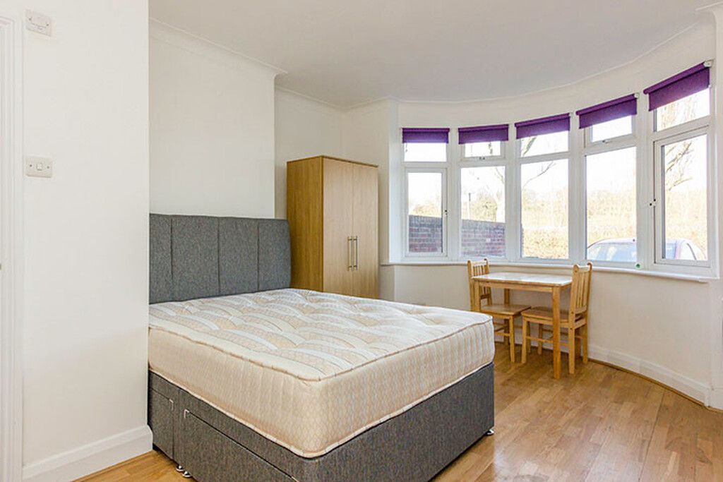 Property photo 1 of 5 1