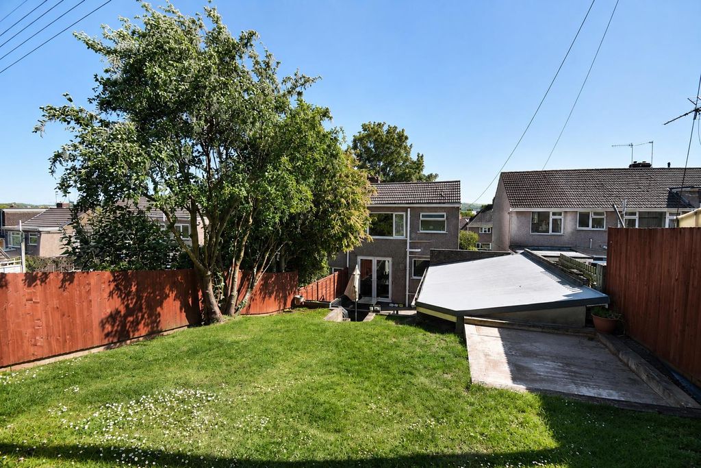 Property photo 2 of 16