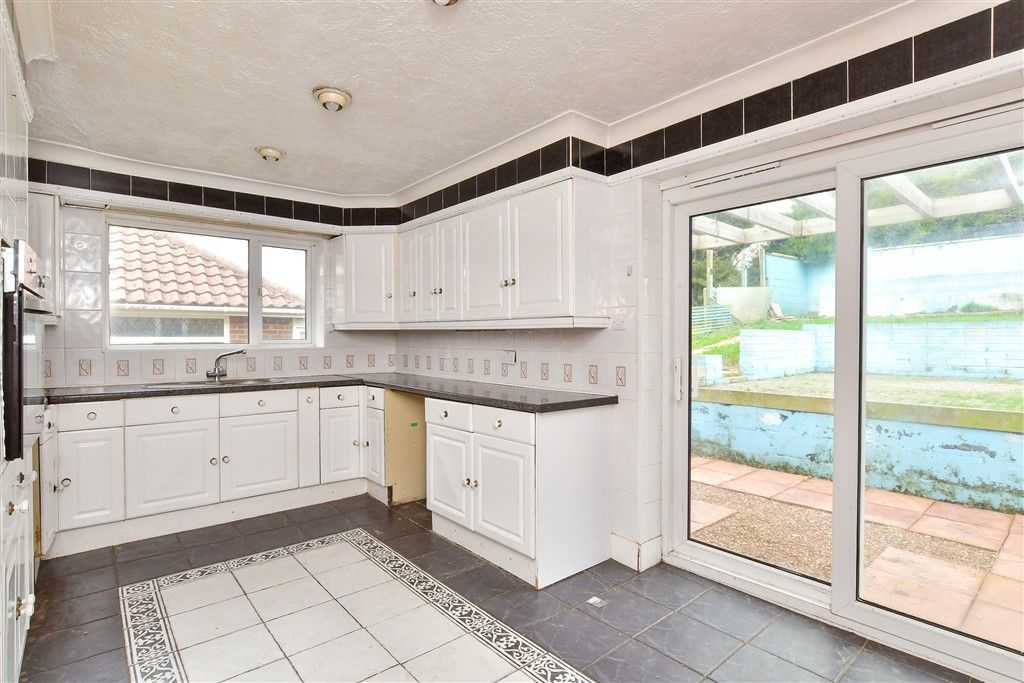 Property photo 3 of 14 Kitchen/ Diner