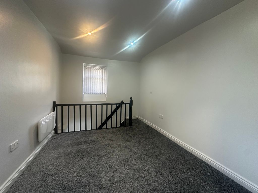 Property photo 3 of 12 Bedroom 1