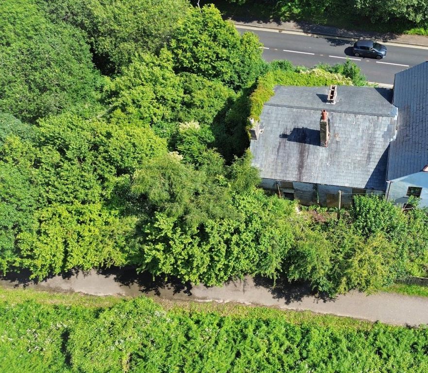 Property photo 3 of 14