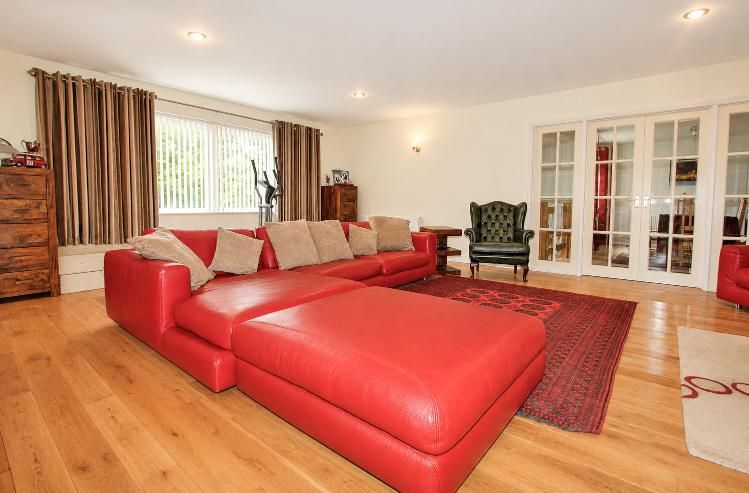Property photo 2 of 35