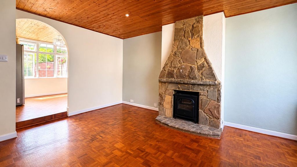 Property photo 2 of 16 Living Room