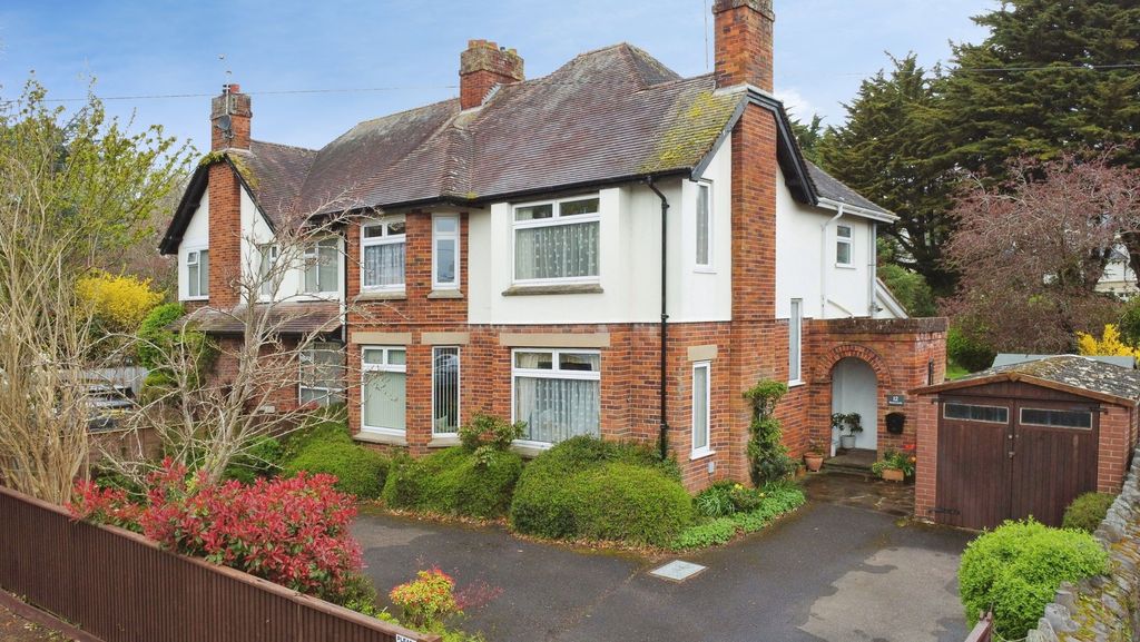 Property photo 1 of 30