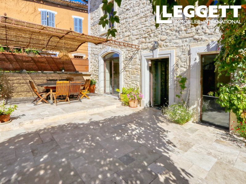 Property photo 3 of 10