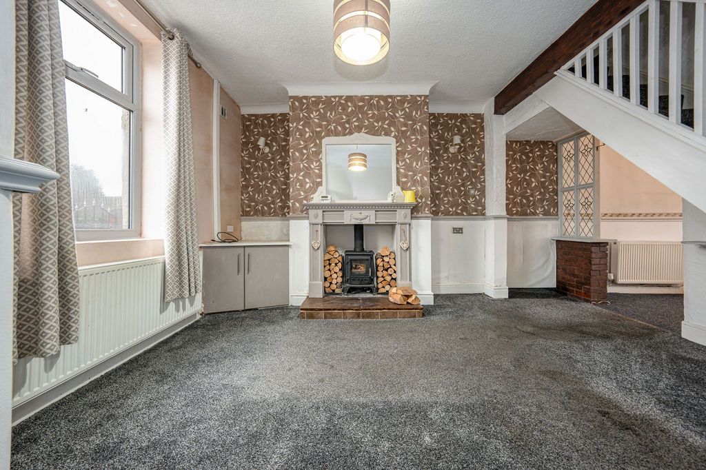 Property photo 2 of 21 Gallery