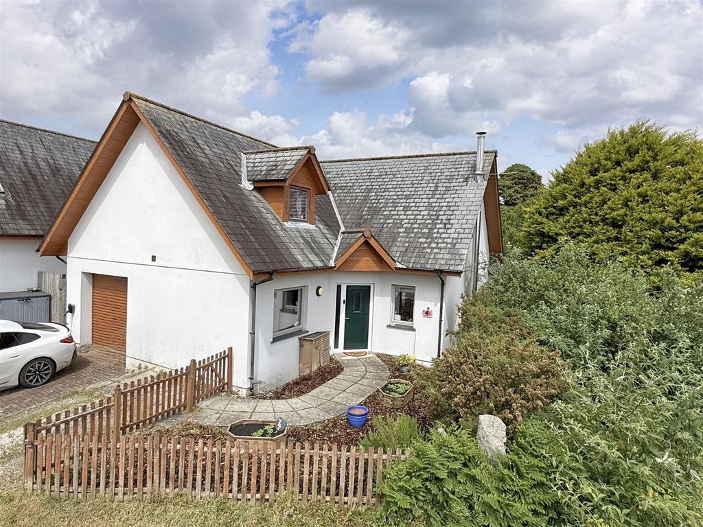 Property photo 1 of 20