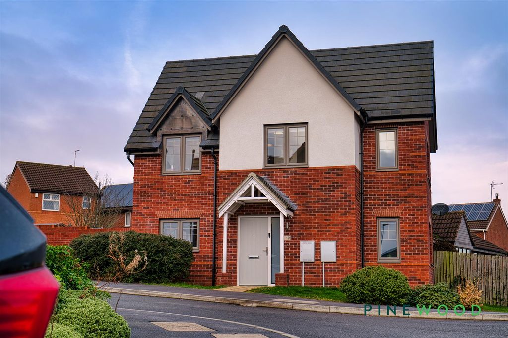 Property photo 1 of 26 Front