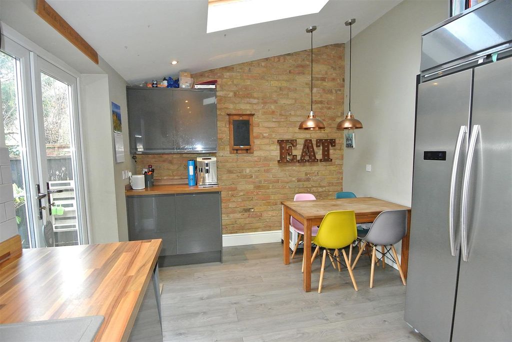 Property photo 2 of 17 Kitchen Diner