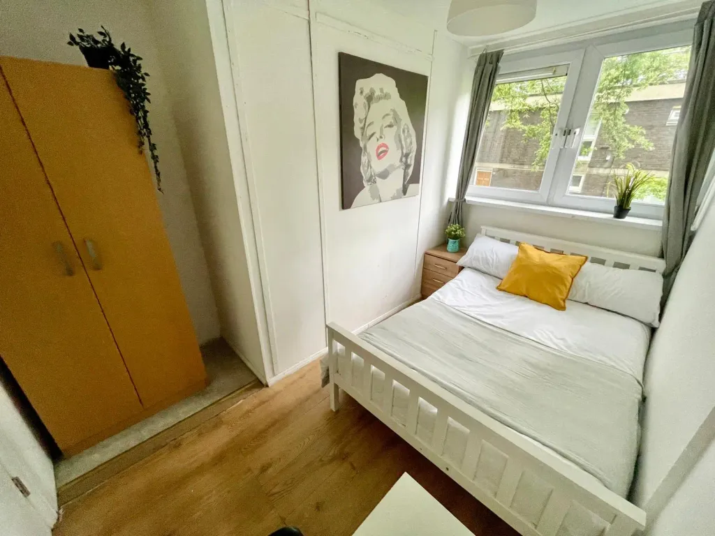 Property photo 1 of 5