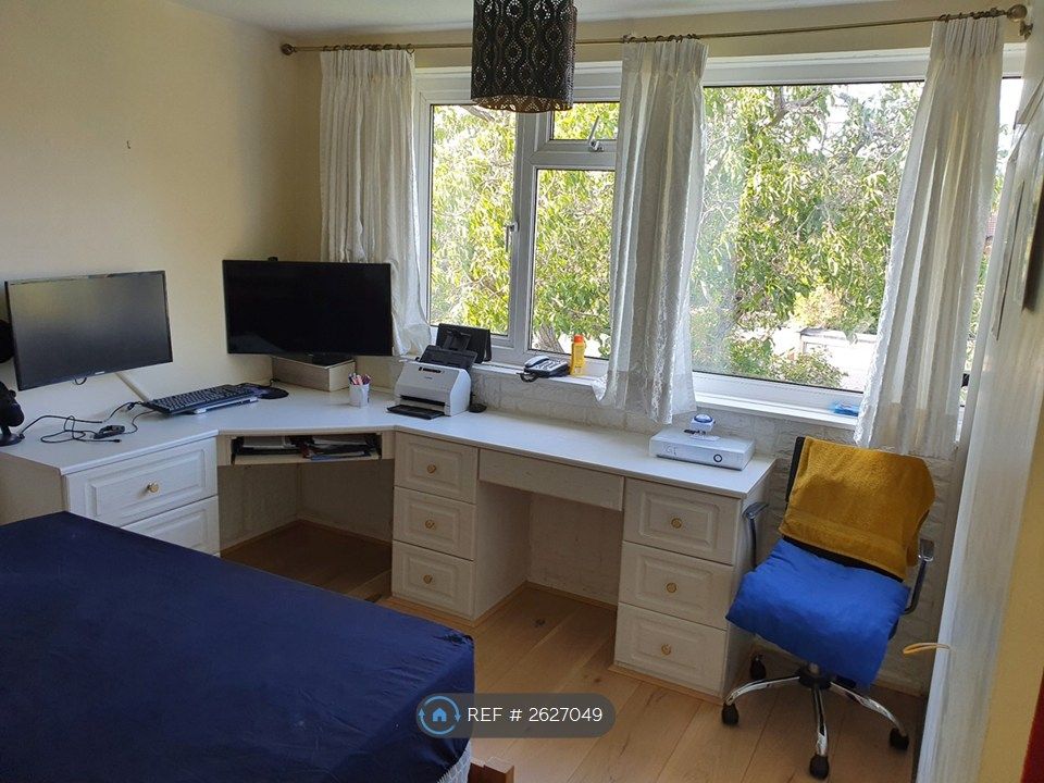Property photo 3 of 5