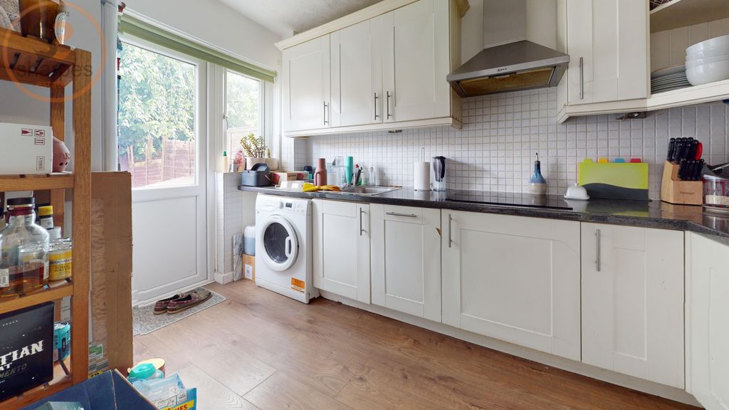 Property photo 1 of 17 212-North-Road-Kitchen