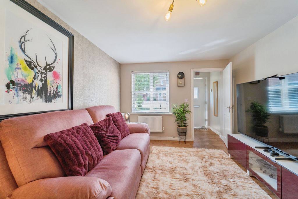 Property photo 2 of 18 Pbox-Img.Jpg
