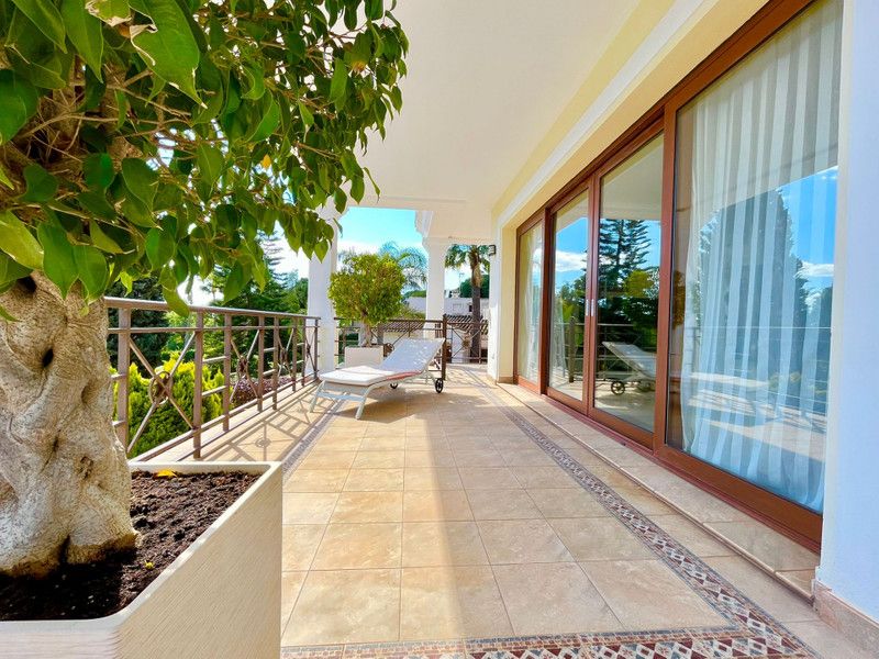 Property photo 2 of 36