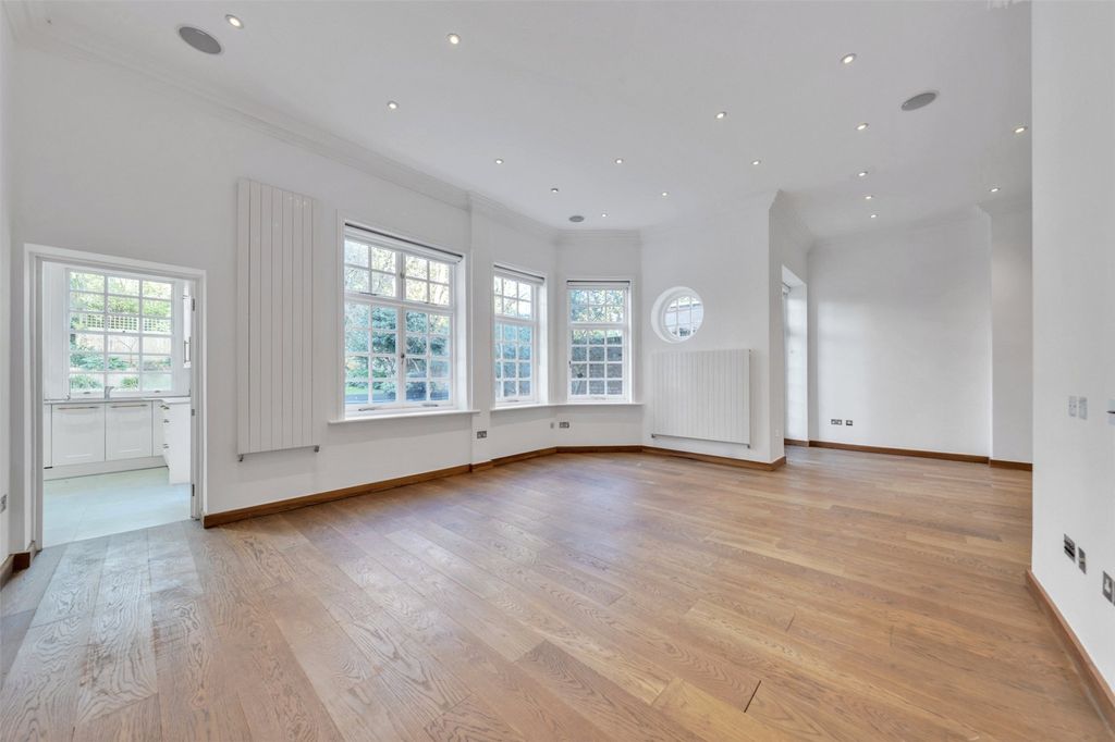 Property photo 1 of 18 Picture No. 17