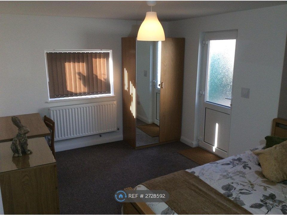 Property photo 3 of 13 Bedroom