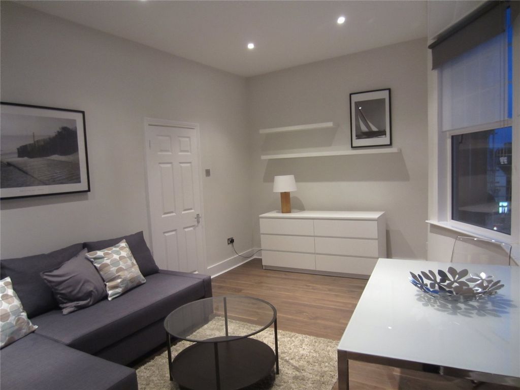 Property photo 1 of 8 Picture No. 06